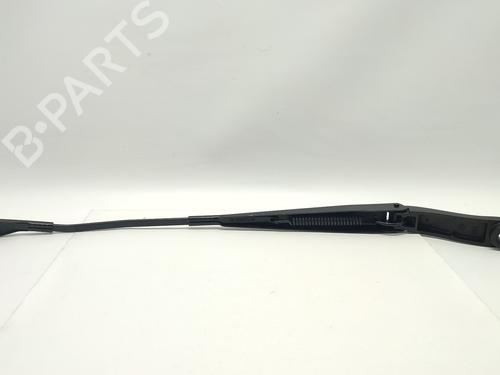 Used Front windshield wiper arm Front windshield wiper arm MG MG ZS SUV (AZS1) 1.0 T-GDi (111 hp) 39666947 39666947