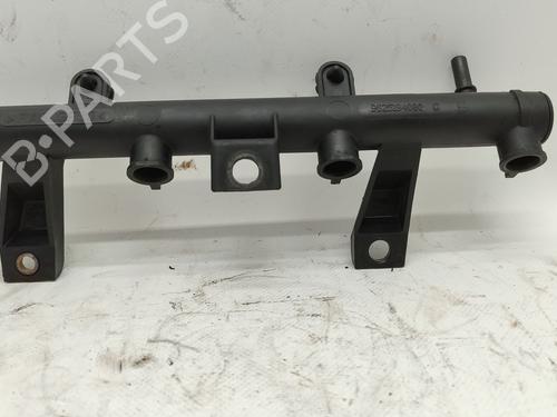 Used Injection rail CITROËN XSARA PICASSO (N68) 1.6 (95 hp) 25440915