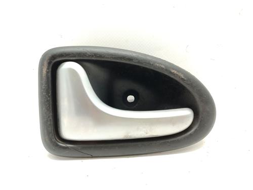 Rear left interior door handle RENAULT SCÉNIC I MPV (JA0/1_, FA0_) 1.9 dCi RX4 | BP29983403I15