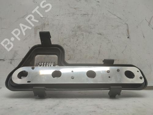 Used Lamp holder OPEL ZAFIRA A MPV (T98) 2.0 DTI 16V (F75) (101 hp) 23179519