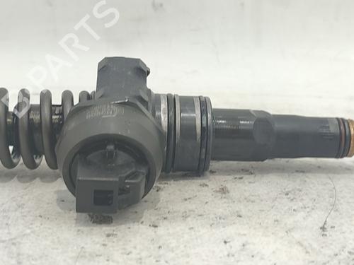 injector-audi-a4-b6-8e2-2000-2001-2002-2003-2004-2005-38198772 main image