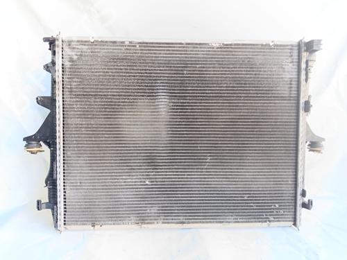 Used Water radiator Water radiator 37474754 37474754