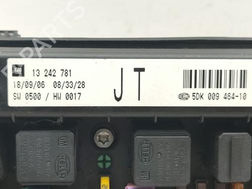 Fuse box OPEL ASTRA H (A04) 1.7 CDTI (L48) | BP30195740E1 