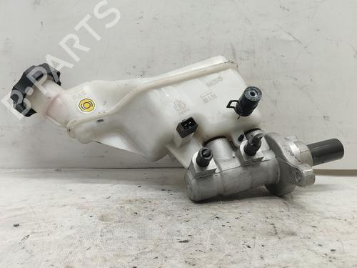 Used Brake master cylinder HYUNDAI i40 I CW (VF) 1.7 CRDi (116 hp) 24701297