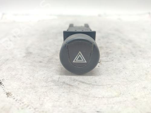 Used Warning switch Warning switch PEUGEOT 306 Hatchback (7A, 7C, N3, N5) 1.6 (89 hp) 33760246 33760246