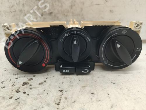 AC Styreenhet / Manøvreringsenhet SEAT TOLEDO II (1M2) 1.9 TDI (110 hp) 24359829