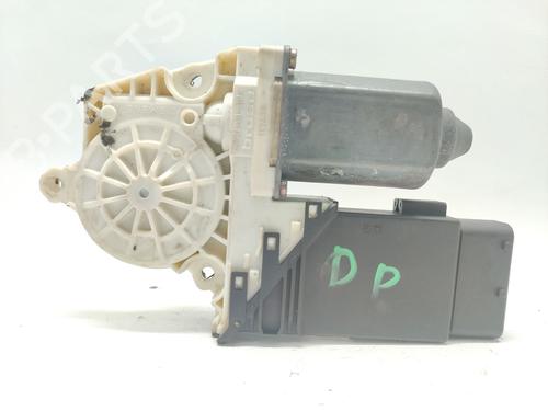 Portierruitmotor rechtsvoor VW GOLF IV (1J1) 1.9 TDI (110 hp) 31092177