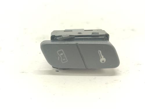 Used Switch Switch VW POLO IV (9N_, 9A_) 1.4 16V (75 hp) 34240630 34240630