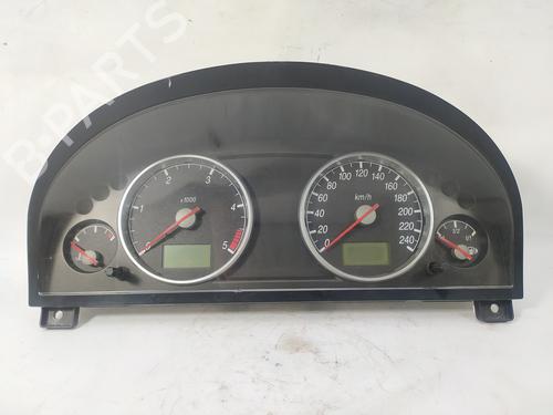 Used Instrument cluster FORD MONDEO III Saloon (B4Y) 2.0 TDCi (130 hp) 11693423