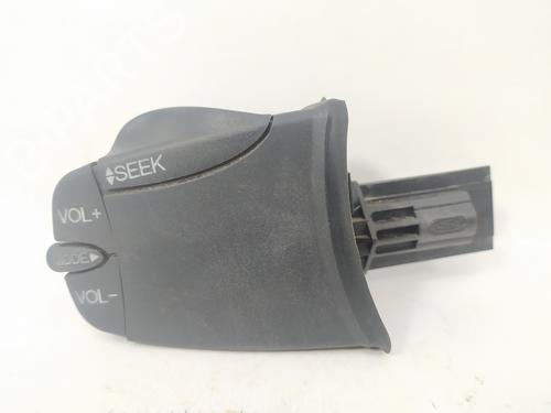 Used Steering wheel controls FORD FIESTA V (JH_, JD_) 1.6 16V (100 hp) 12341909