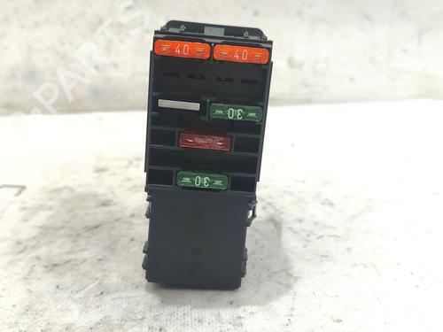 Used Fuse box PEUGEOT 306 Hatchback (7A, 7C, N3, N5) 1.6 (89 hp) 26295129