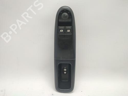 Used Left front window switch Left front window switch PEUGEOT 406 (8B) 2.0 HDI 90 (90 hp) 33963687 33963687