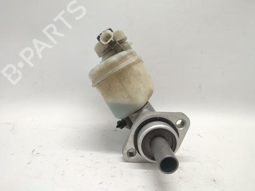 Used Brake master cylinder Brake master cylinder TOYOTA AVENSIS (_T22_) 1.6 i (AT220_, AT220R) (101 hp) 33989444 33989444