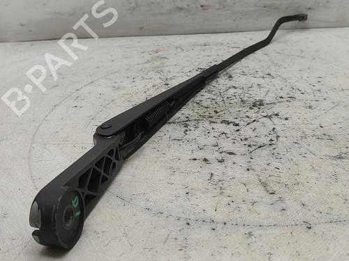 Used Front windshield wiper arm LAND ROVER FREELANDER I (L314) 2.0 DI 4x4 (98 hp) 17837662