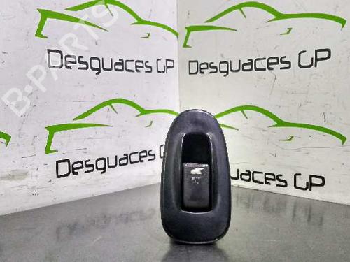 Used Right front window switch KIA SEPHIA Saloon (FA) 1.5 i (80 hp) 7138093