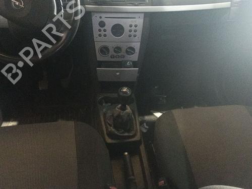 Fuel pump OPEL MERIVA A MPV (X03) 1.6 16V (E75) | BP30161990M76