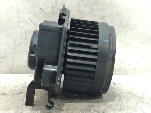 Heater blower motor MERCEDES-BENZ C-CLASS (W203) C 220 CDI (203.006, 203.008) | BP27560609M62 
