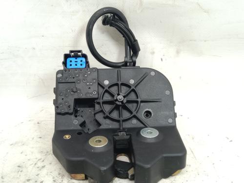 Tailgate lock FORD MONDEO III Saloon (B4Y) 2.0 16V TDDi / TDCi | BP27560133C101 