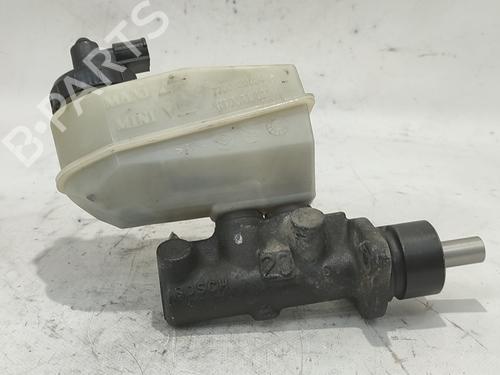 Brake master cylinder RENAULT MEGANE I Classic (LA0/1_) 1.9 D (LA0A, LA0U, LA0R) | BP16978610M77 