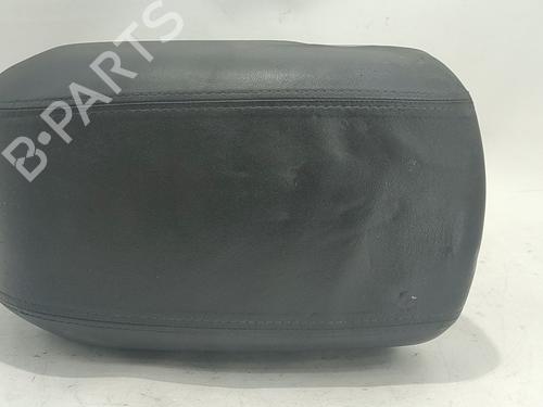 Used Armrest / Center console Armrest / Center console 38224204 38224204