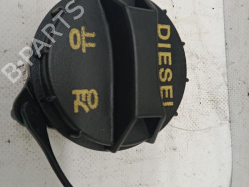 Used Fuel flap KIA CERATO I Saloon (LD) 1.5 CRDi (102 hp) 24938345