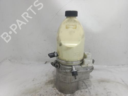 Used Steering pump OPEL VECTRA C (Z02) [2002-2009]  24358492