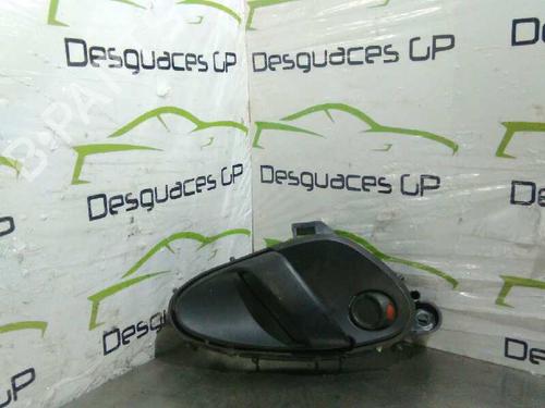 Used Rear right interior door handle CITROËN XSARA (N1) 1.9 D (70 hp) 7132335