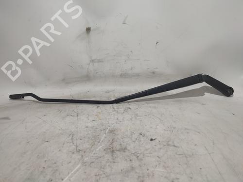 Used Front windshield wiper arm SEAT LEON (1M1) [1999-2006]  16588898