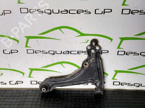 Used Left front suspension arm OPEL ASTRA F Estate (T92) [1991-2001]  7134311