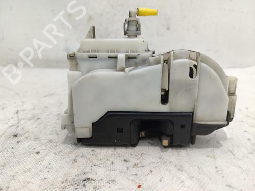 Used Front right lock VW POLO (6N2) 1.4 TDI (75 hp) 23961520