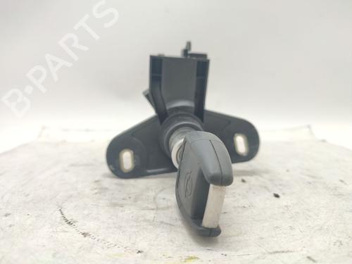 Used Tailgate handle Tailgate handle OPEL ASTRA G Hatchback (T98) 1.6 16V (F08, F48) (101 hp) 34165147 34165147