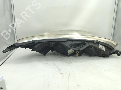 Left headlight PEUGEOT 407 (6D_) 2.0 HDi 135 (6DRHRH, 6DRHRE, 6DRHRG, 6DRHRJ) | BP30090281C28