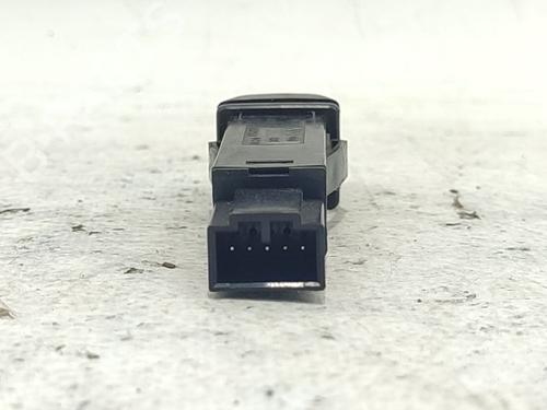 Warning switch VOLVO S40 II (544) 2.0 D | BP38043270I22 - Image 3
