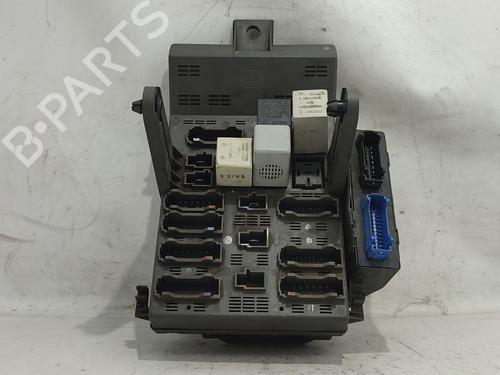 Used Fuse box RENAULT LAGUNA I (B56_, 556_) 1.8 (94 hp) 25440859