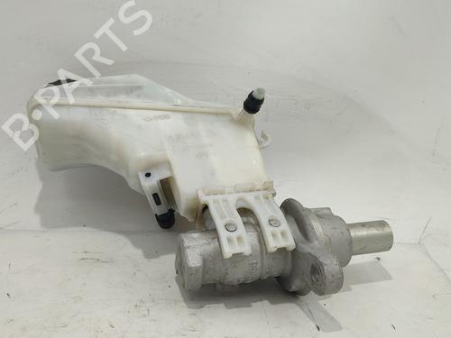 Used Brake master cylinder Brake master cylinder 39476152 39476152