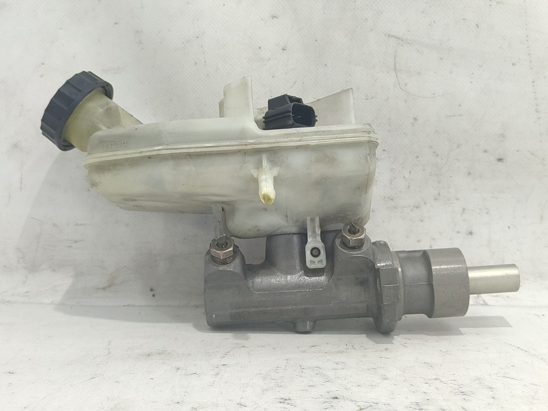 Brake master cylinder FORD TRANSIT Van (FA_ _) 2.0 DI (FAE_, FAF_, FAG ...