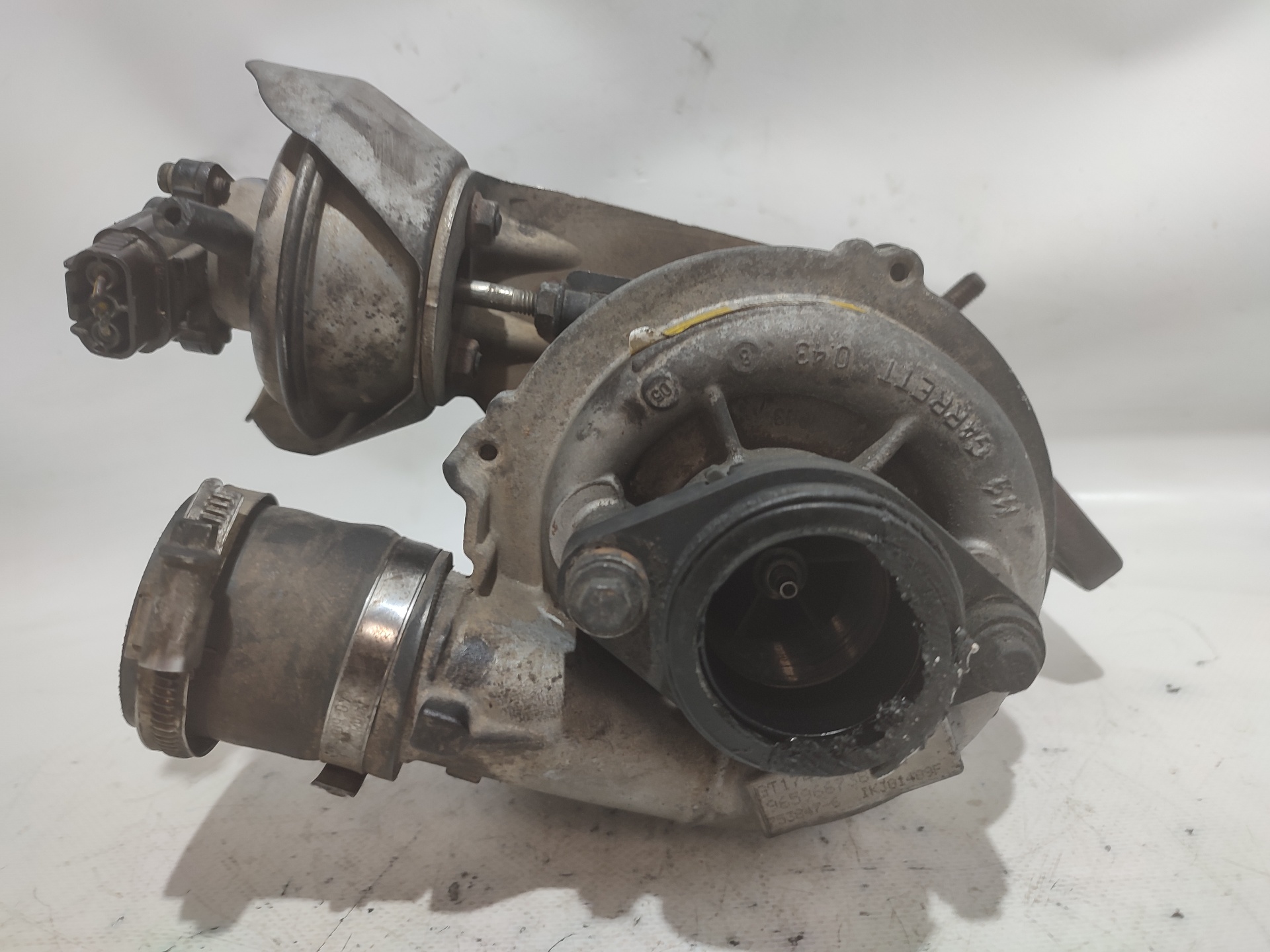Turbo VOLVO S40 II (544) 2.0 D 17838763 | B-Parts