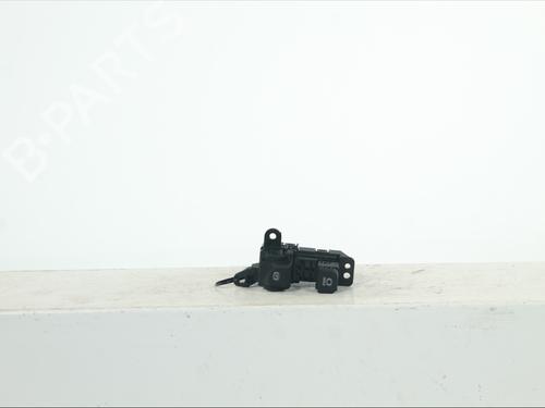 Used Hand brake Hand brake TOYOTA YARIS (_P21_, _PA1_, _PH1_) 1.5 Hybrid (MXPH10, MXPH11) (116 hp) 35797810 35797810