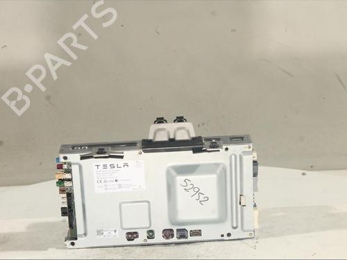 Used Electronic module TESLA MODEL 3 (5YJ3) EV AWD (498 hp) 24399470