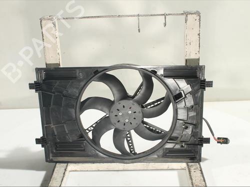 Used Radiator fan SEAT LEON (5F1) 1.5 TSI (130 hp) 24654572