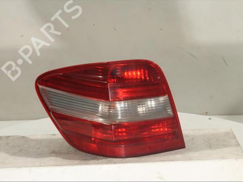Used Left taillight Left taillight MERCEDES-BENZ M-CLASS (W164) ML 320 CDI 4-matic (164.122) (224 hp) 16638866 16638866