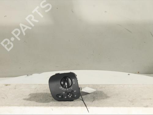 Used Headlight switch MERCEDES-BENZ C-CLASS (W203) C 220 CDI (203.008) (150 hp) 17209299