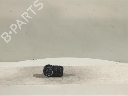 Used Headlight switch Headlight switch OPEL CORSA F (P2JO) 1.2 (68) (101 hp) 15883618 15883618