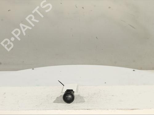 switch-toyota-bz4x-_eam1_-2021-31984686 main image