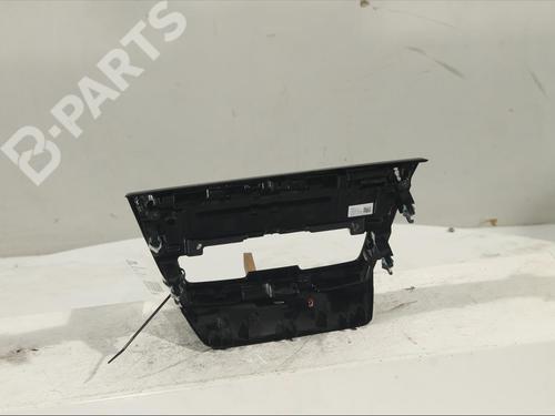 Switch BMW X1 (F48) sDrive 18 d | BP11985488I30 
