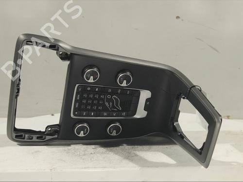 Used Climate control Climate control VOLVO V40 Hatchback (525) D3 (150 hp) 12605506 12605506