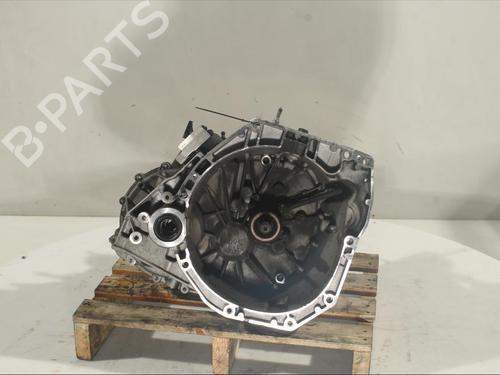 Used Gearbox RENAULT KADJAR (HA_, HL_) 1.3 TCe 140 (HLNB, HLN1) (140 hp) 16137749