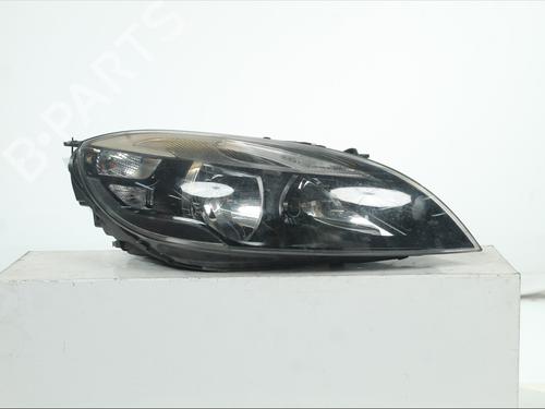 right-headlight-volvo-v40-hatchback-525-2012-2013-2014-2015-2016-2017-2018-2019-37455575 main image