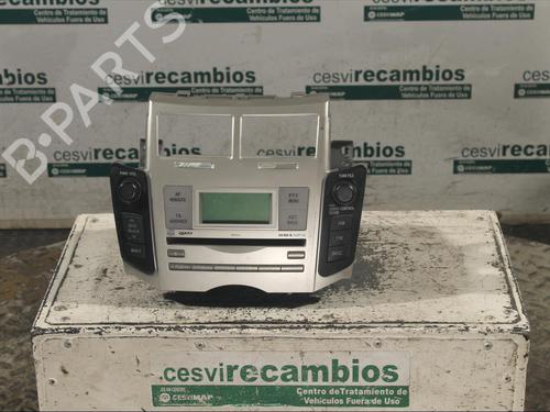 Used Radio Radio TOYOTA YARIS (_P9_) 1.3 VVT-i (SCP90_, SCP90R) (87 hp) 11897724 11897724