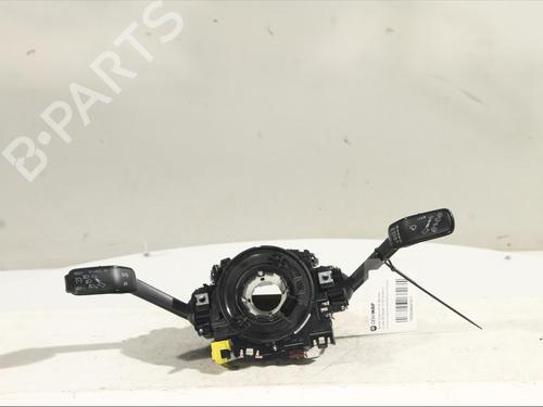 Used Steering column stalk Steering column stalk SKODA OCTAVIA III Combi (5E5, 5E6) 1.6 TDI (110 hp) 26900377 26900377